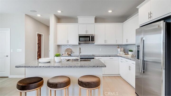 Property Photo:  2677 Cloudview Privado  CA 91761 