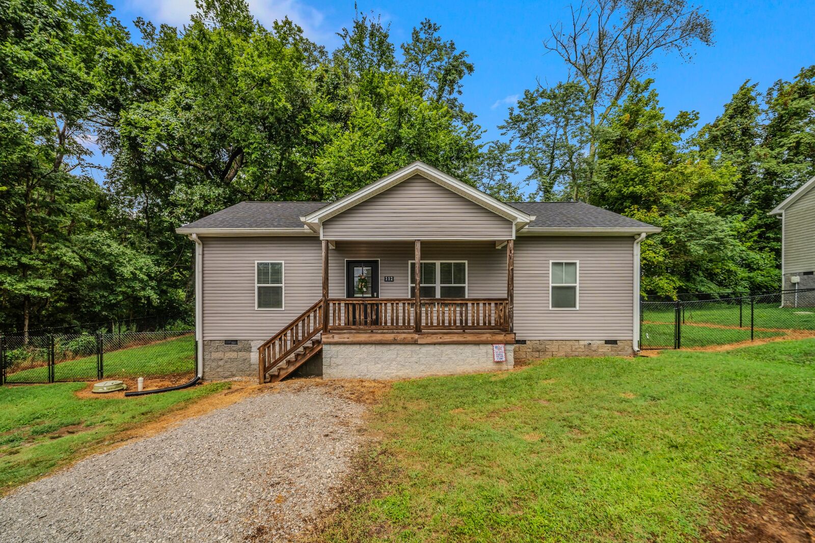 Property Photo:  112 Holland Dr  TN 37029 