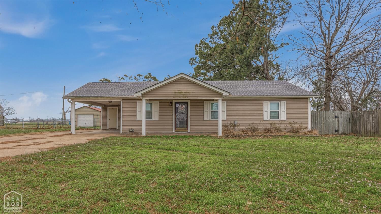 Property Photo:  313 E Delta Road  AR 72315 