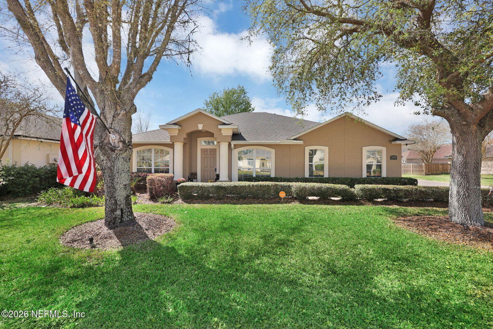 Property Photo:  13696 Devan Lee Drive E  FL 32226 