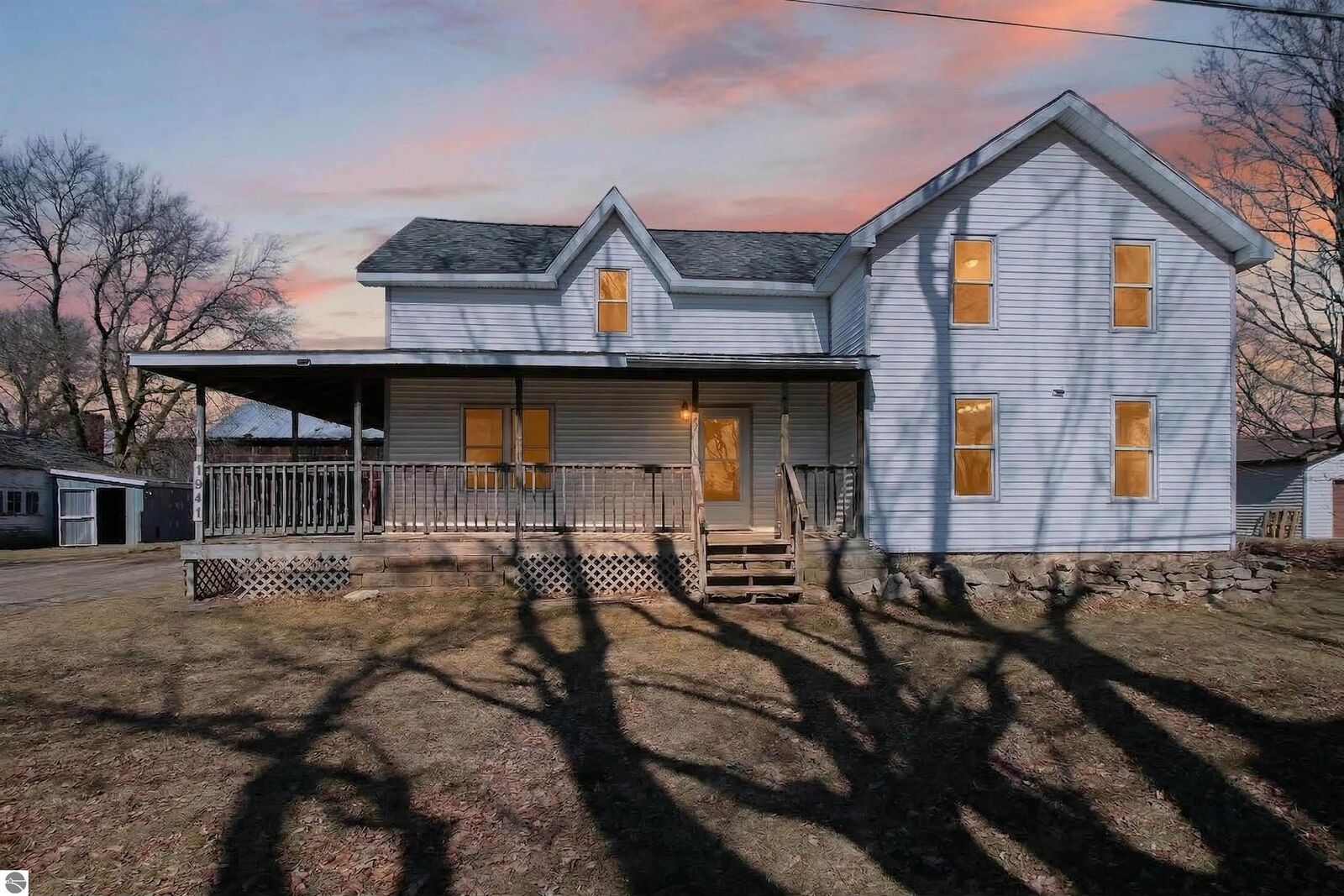 Property Photo:  1941 E River Road  MI 48858 