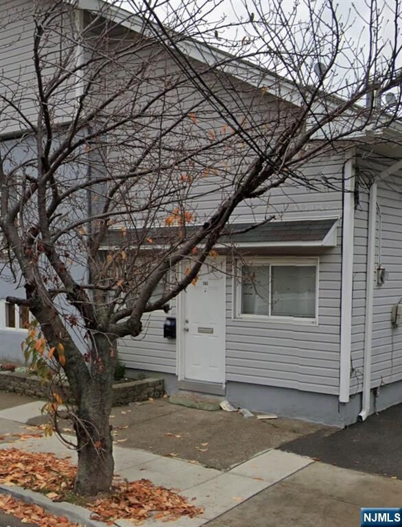 Property Photo:  162 Lincoln Place 1  NJ 07026 