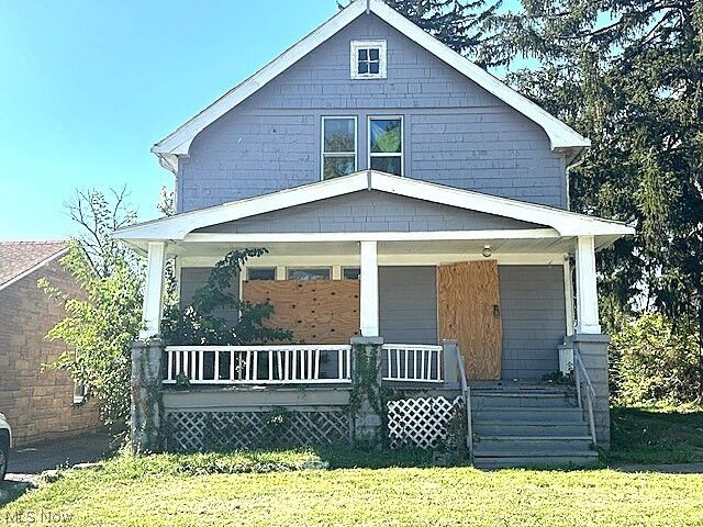 Property Photo: 4368 E 156th Street OH 44128