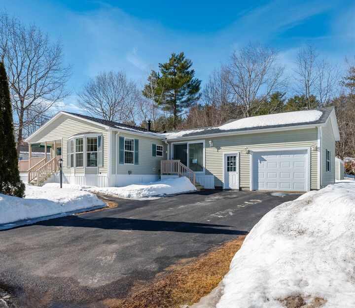 Property Photo:  153 Eagle Drive  NH 03868 