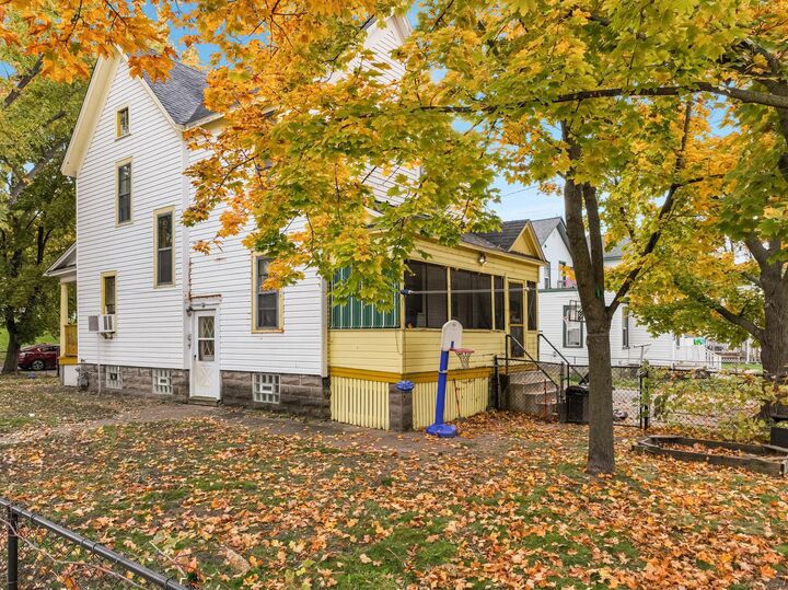 Property Photo:  530 Hobart Street  WI 54703 