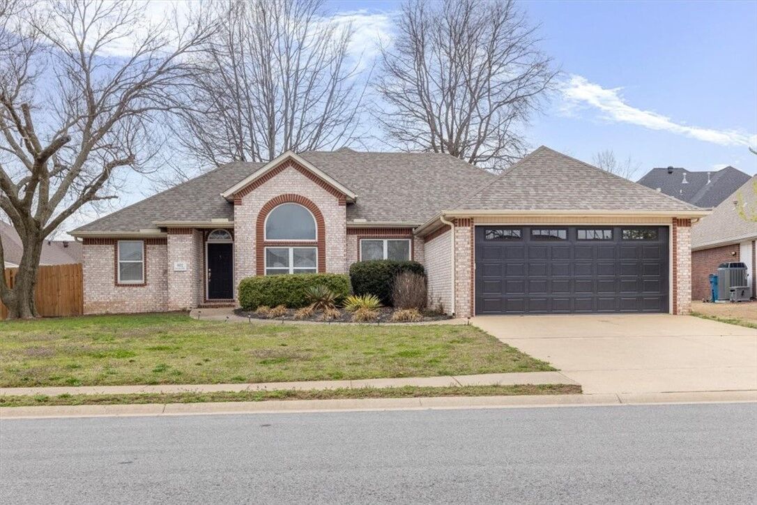 Property Photo: 602 Baylor Street AR 72712