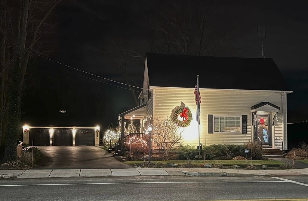 Property Photo:  64 W Main St  MA 01833 