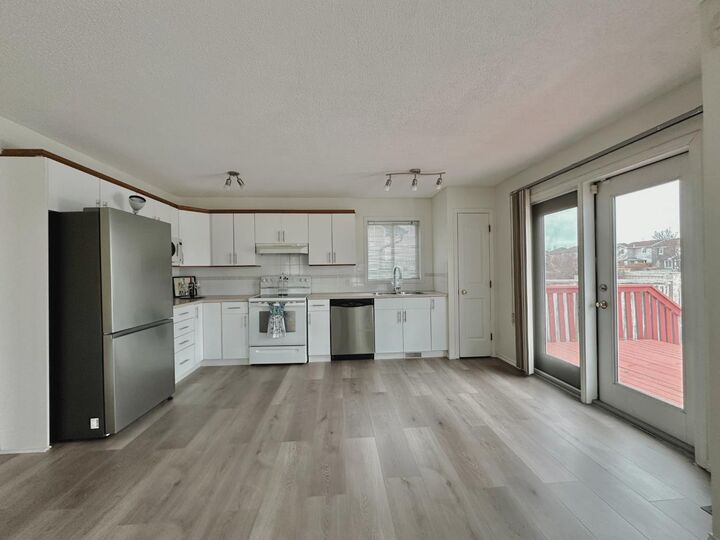 Property Photo:  139 Bridlewood Circle SW  AB T2Y 3L1 