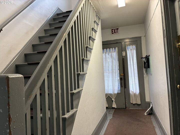 Property Photo:  5203 NE 16th Ave  OR 97211 