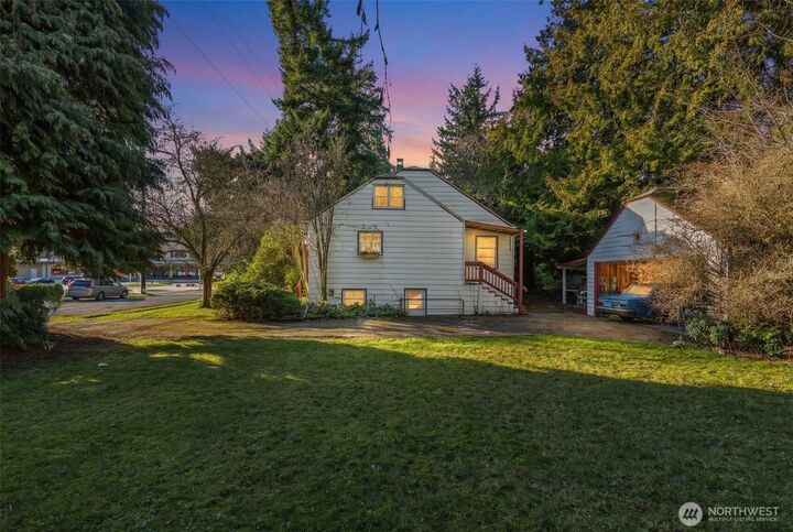 Property Photo:  104 NE 120th Street  WA 98125 
