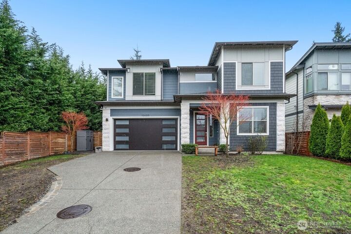 Property Photo:  12420  85th Avenue NE  WA 98034 