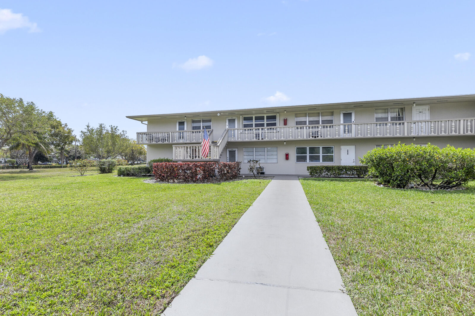 Property Photo:  291 Northampton O  FL 33417 