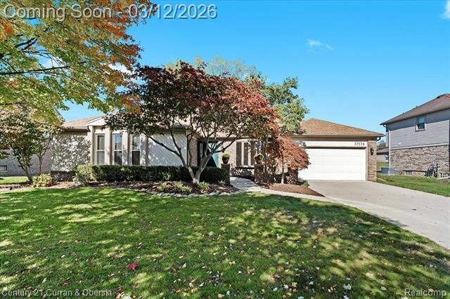 Property Photo: 37578 Munger Drive MI 48154