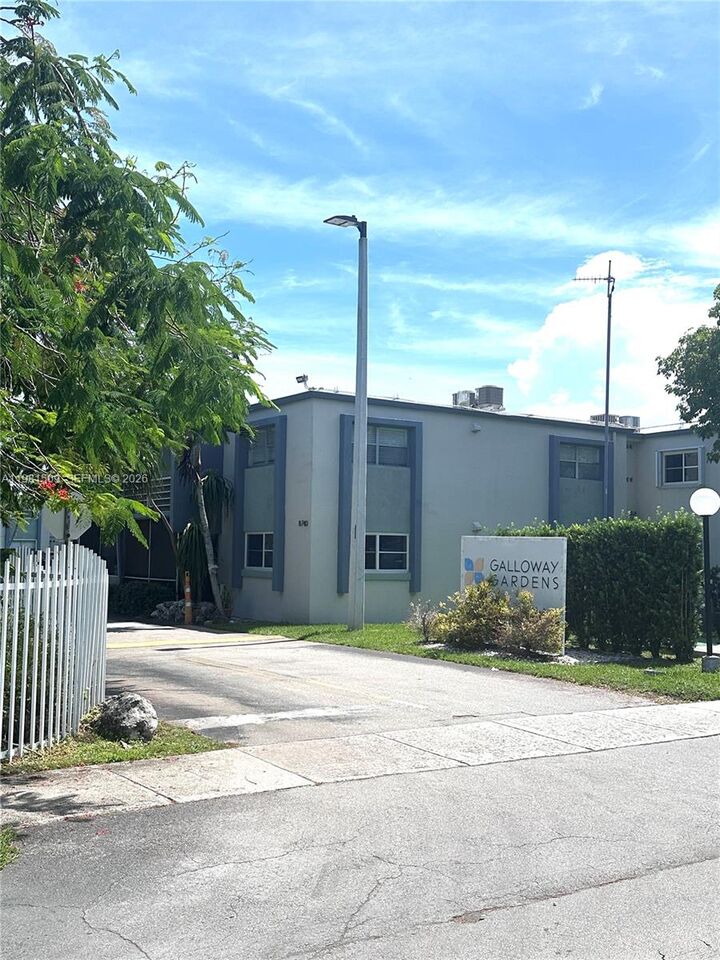 Property Photo:  8794 SW 12th St 105  FL 33174 