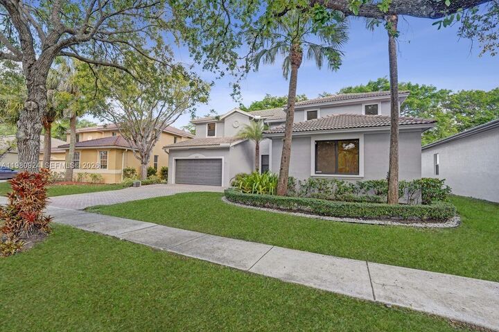 Property Photo:  4100 E Gardenia Ave 4100  FL 33332 