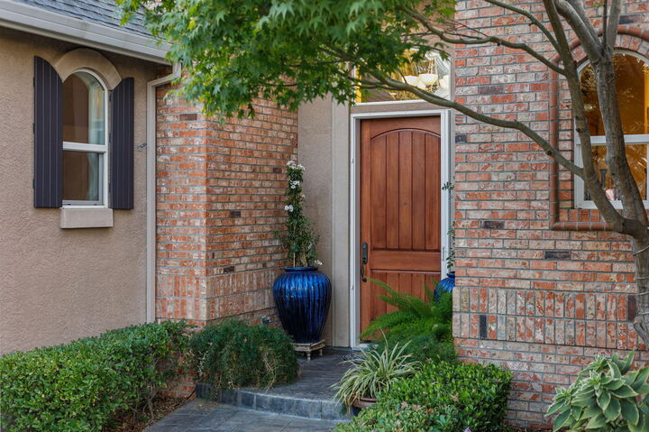 Property Photo:  3582 Stone Ridge Place  CA 96001 