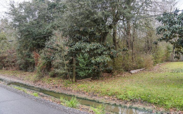 Property Photo: 0 W Hebert Road W LA 70607
