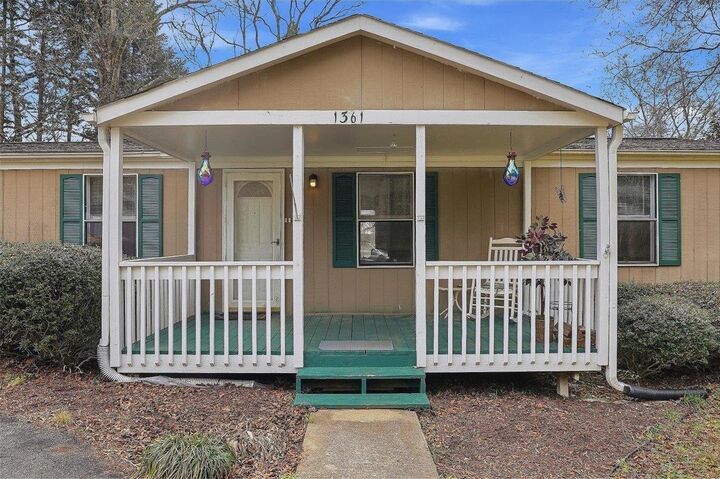 Property Photo:  1361 Hickory Nut Road  SC 29349 