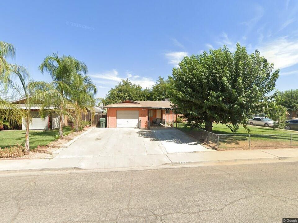 Property Photo:  605 Stanley Street  CA 93221 