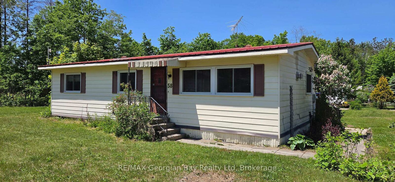 Property Photo: 5263 Elliott Side Road 58 ON L4R 4K3