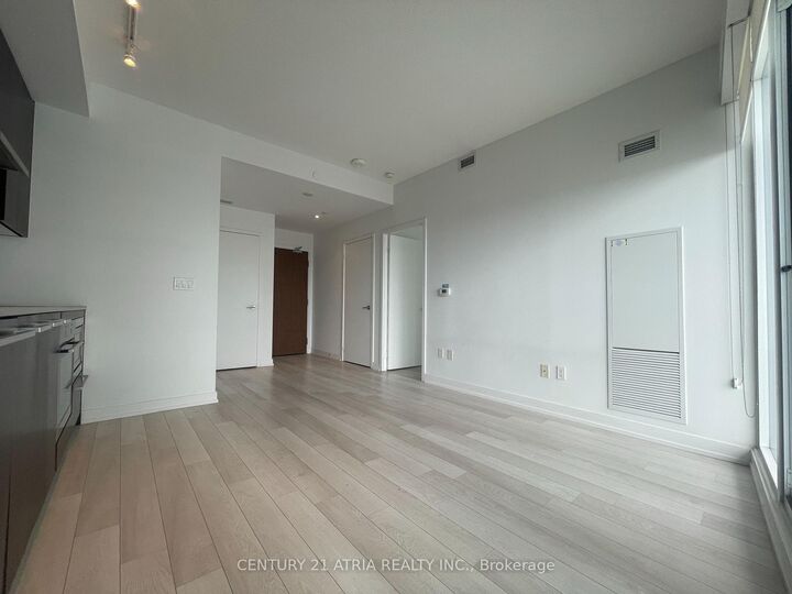 Photo de la propriété:  115 McMahon Drive 2307  ON M4P 0E4 