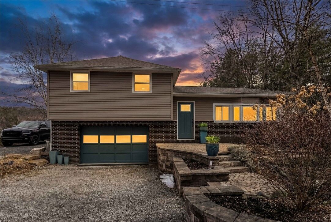 Property Photo:  469 Mars Valencia Road  PA 16059 