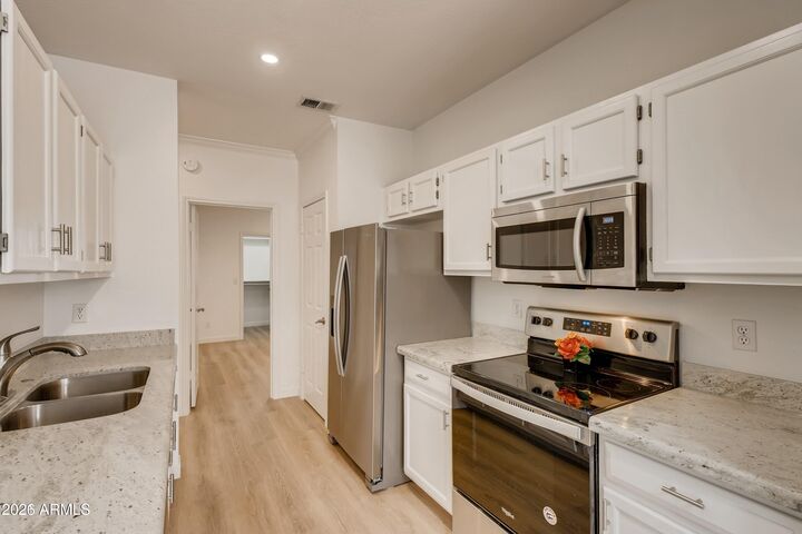 Property Photo: 7009 E Acoma Drive 2132 AZ 85254