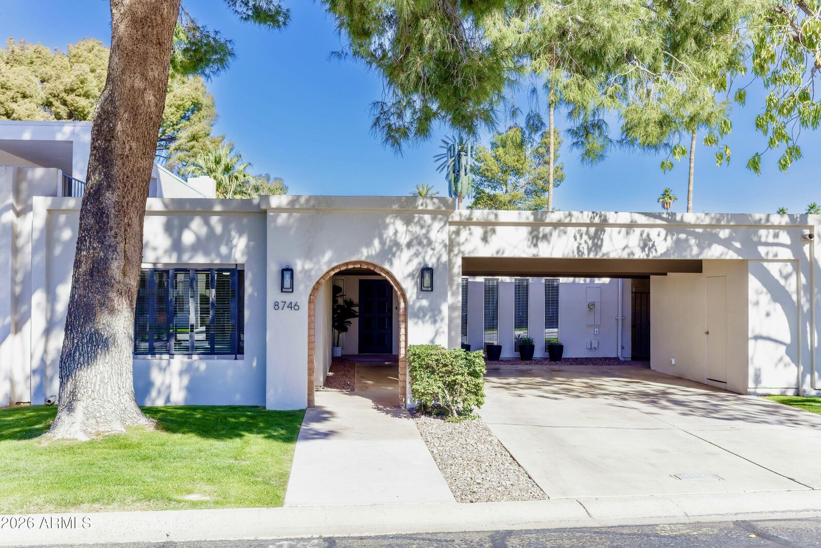 Property Photo:  8746 E Via De Viva Street  AZ 85258 