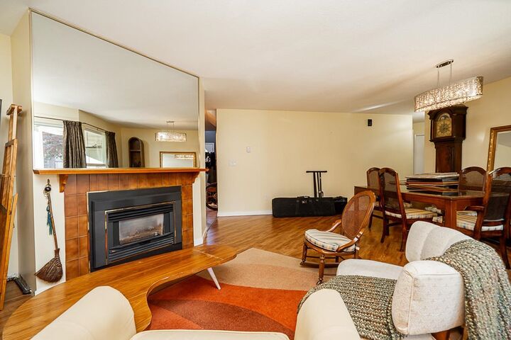 Property Photo: 9914 148 Street 34 BC V3R 9M7