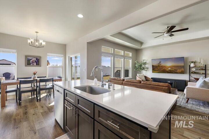 Property Photo:  1229 Crestview Drive  ID 83301 