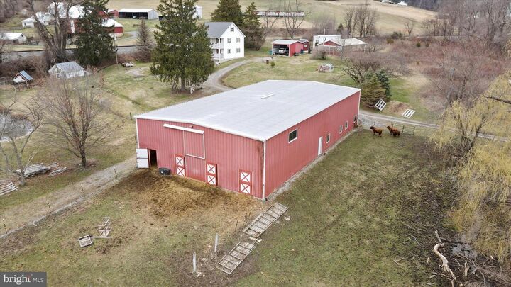 Property Photo:  17224 Sabillasville Road B  MD 21780 