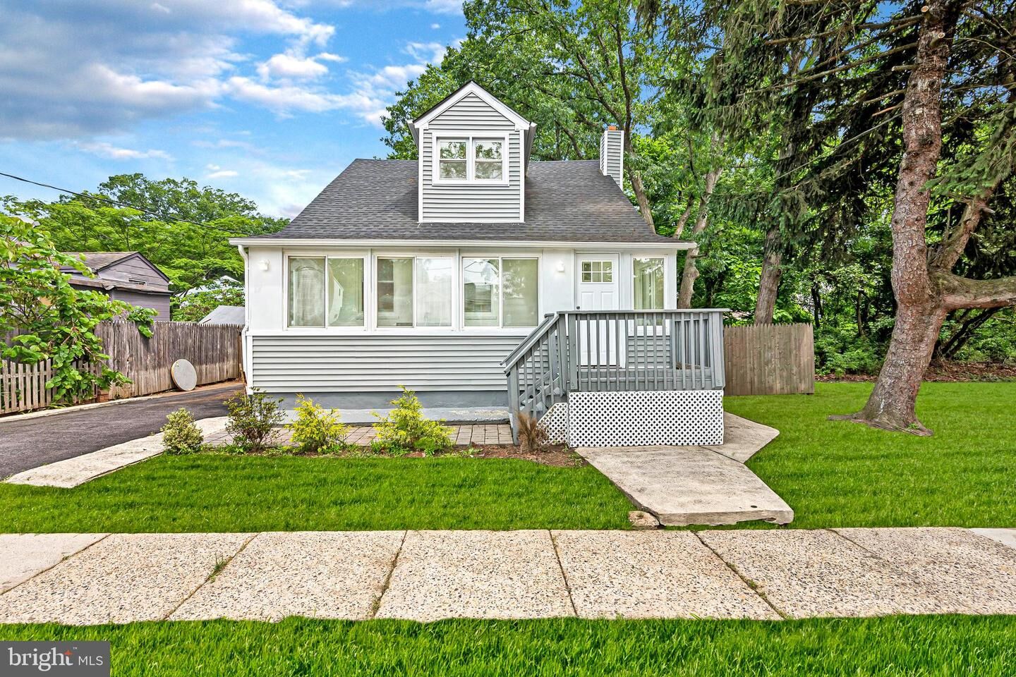 Property Photo:  436 Rankin  NJ 08096 