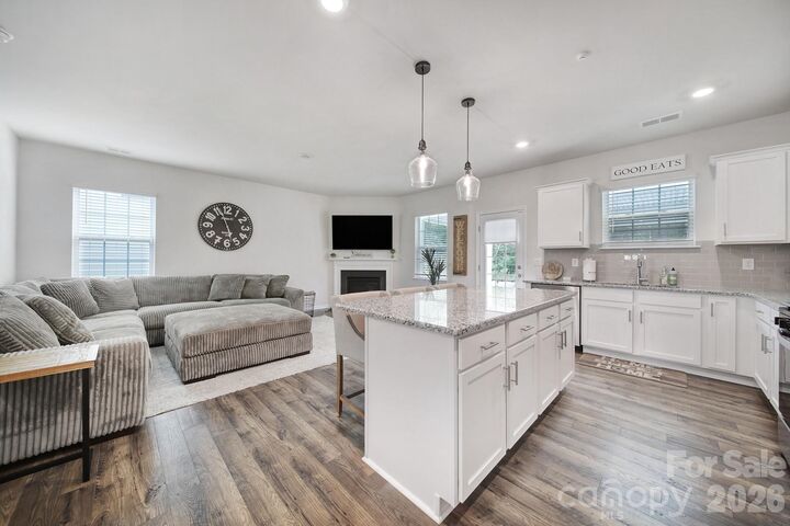 Property Photo:  164 North Hill Lane  NC 28166 