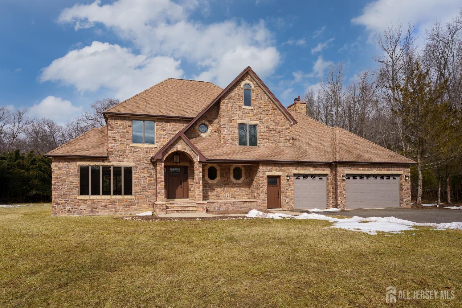 Property Photo:  268 Matchaponix Avenue  NJ 08831 