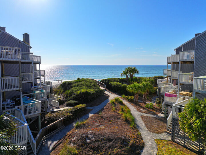 Property Photo: 132 Sabal Circle FL 32456