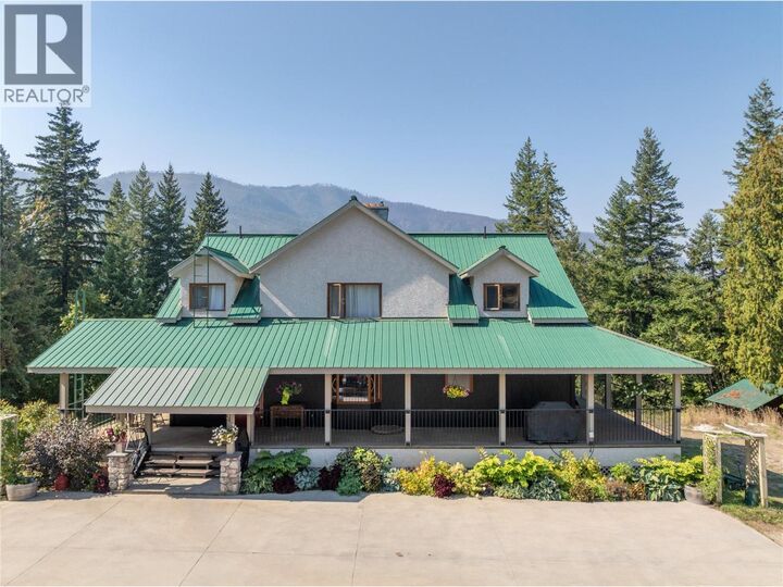 Property Photo: 1403 Notch Hill Road BC V0E 2W1