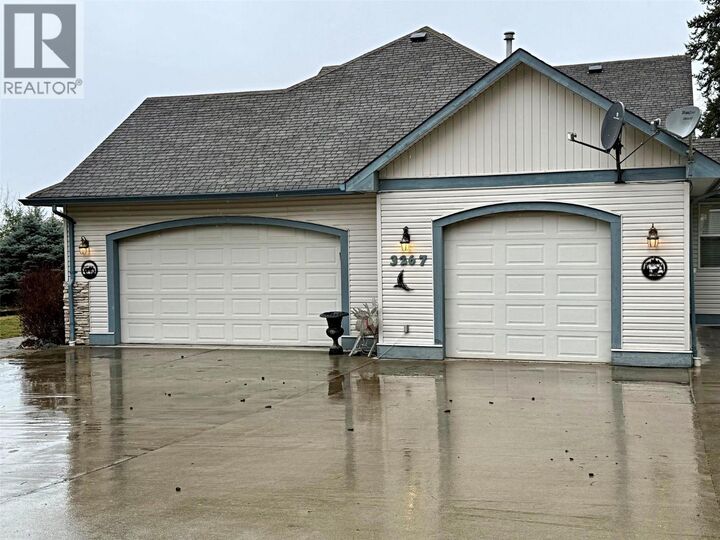 Property Photo: 3267 Roncastle Road BC V0E 1H1