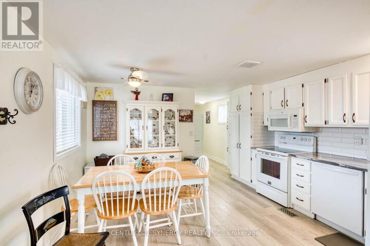 Photo de la propriété:  204 Hillview Road  ON K7H 3C8 