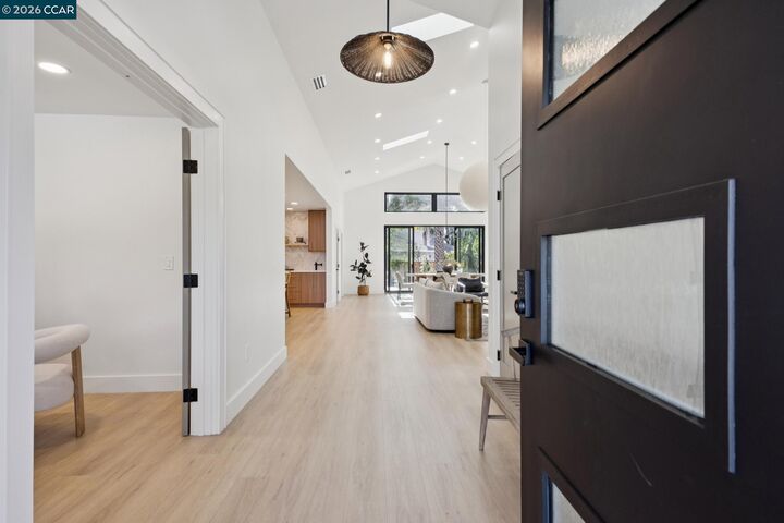 Property Photo:  160 Via Del Sol  CA 94597 