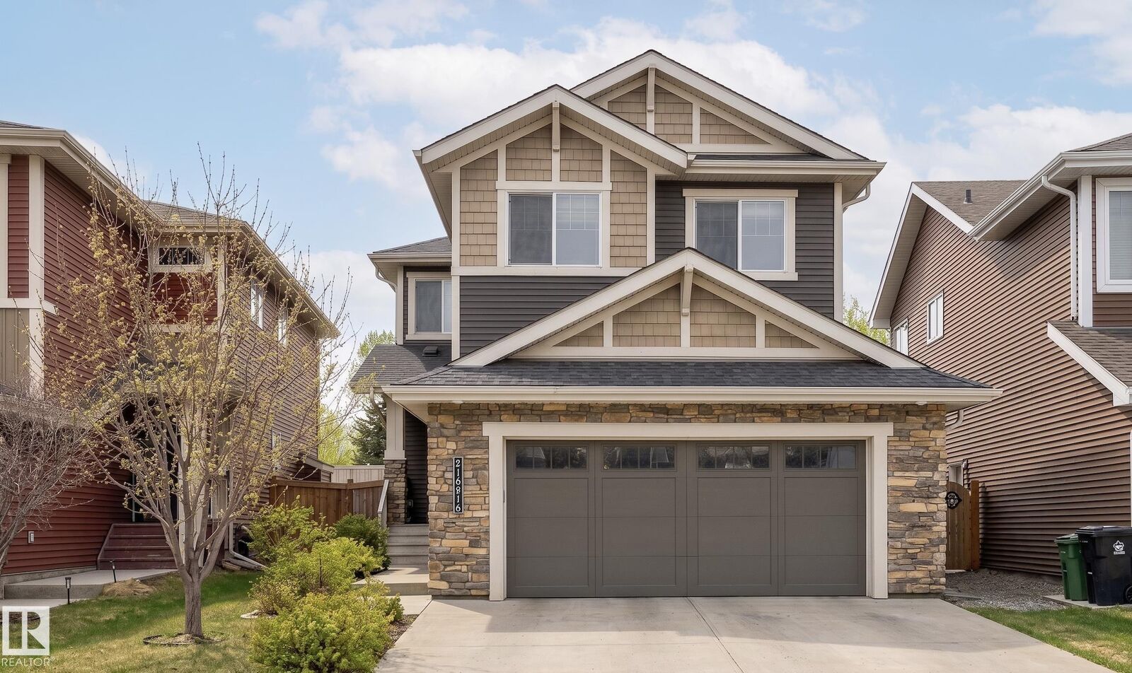 Property Photo:  21867 80 Avenue NW  AB T5T 4S2 