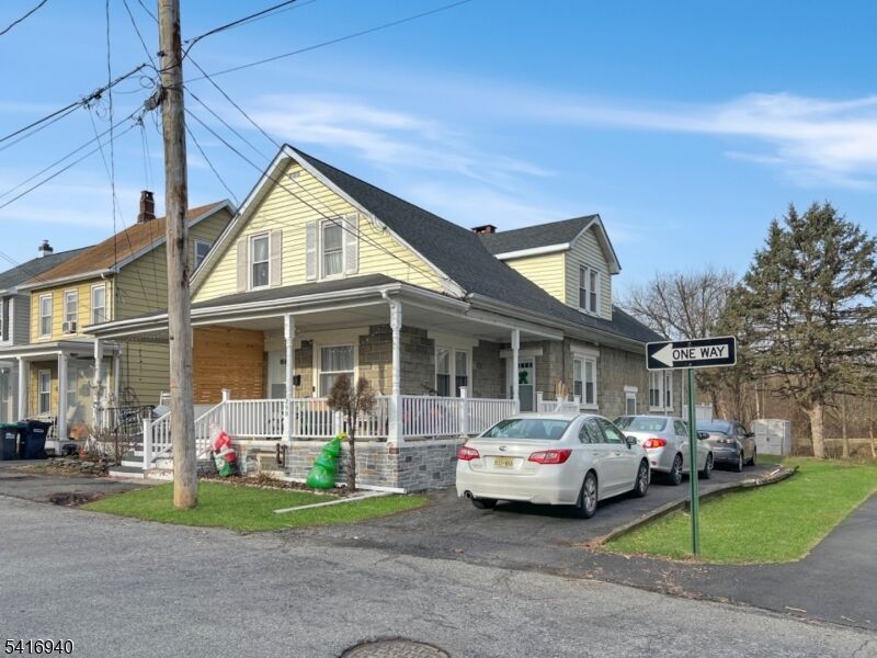Property Photo:  298 Maple Ave  NJ 08865 