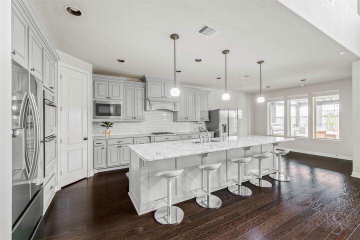 Property Photo:  4902 Cancun Hills Court  TX 77441 