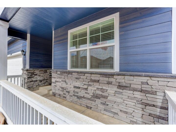 Property Photo:  826 Elias Tarn Dr  CO 80550 