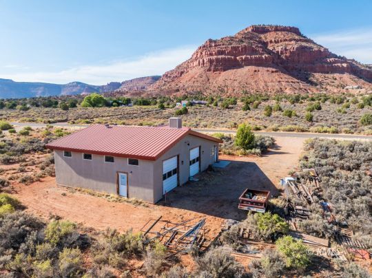 Property Photo:  3976 E Juniper Cliffs Dr  UT 84741 