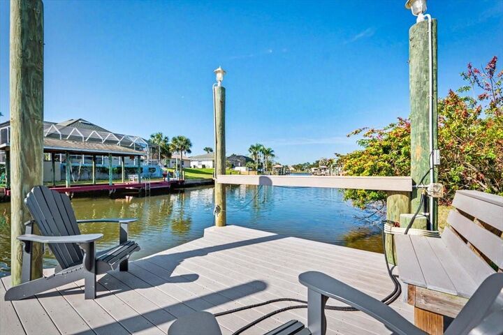 Property Photo:  109 Coral Reef Court N  FL 32137 