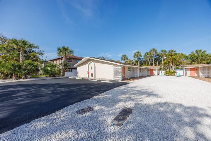 Property Photo: 722-724 1st Street FL 33785