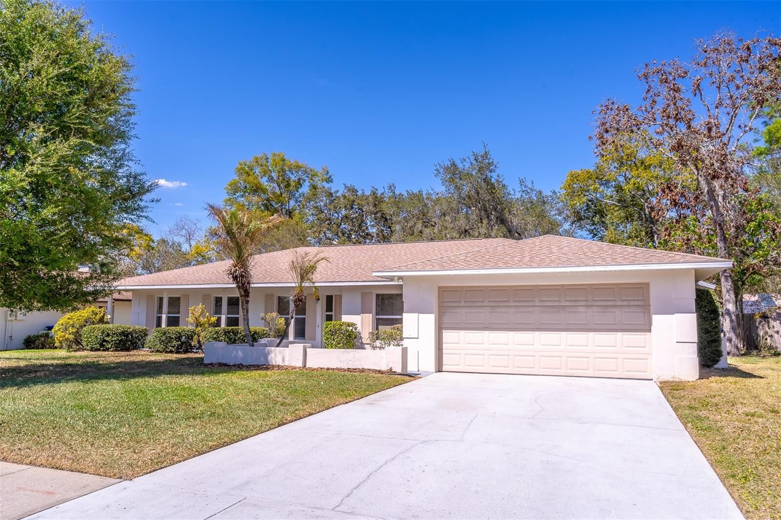 Property Photo: 2429 Wekiva Ridge Road FL 32712