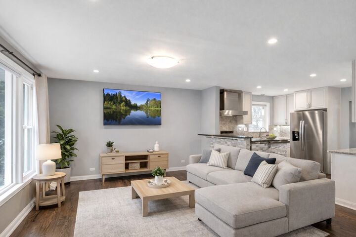 Property Photo:  250 N Irving Avenue  IL 60162 