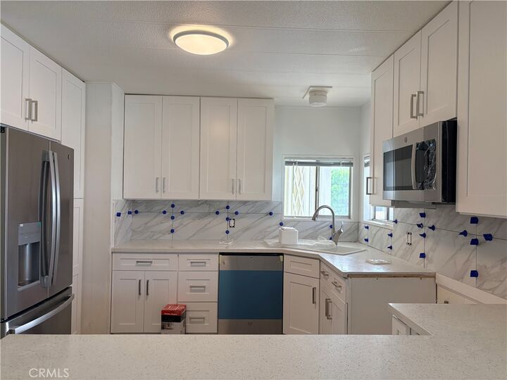 Property Photo:  727 Halcyon Rd 3  CA 93420 