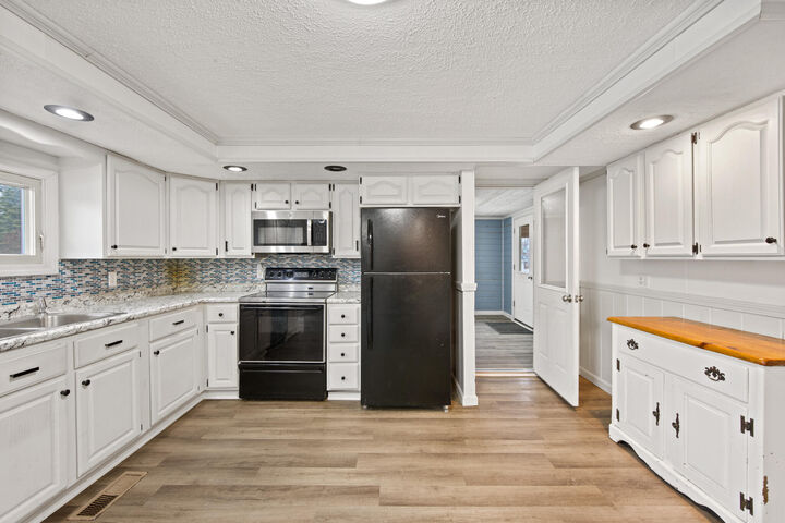 Property Photo:  145 River Road  ME 04463 